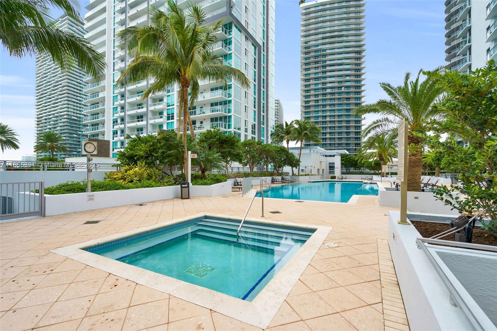 1060 Brickell Ave # 3601