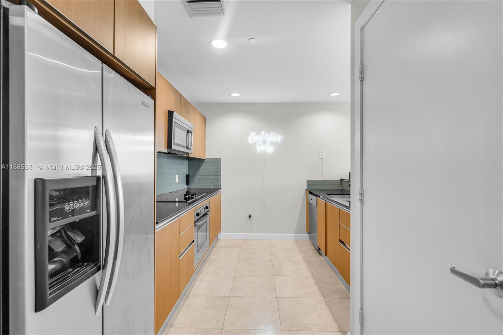 1060 Brickell Ave # 3601