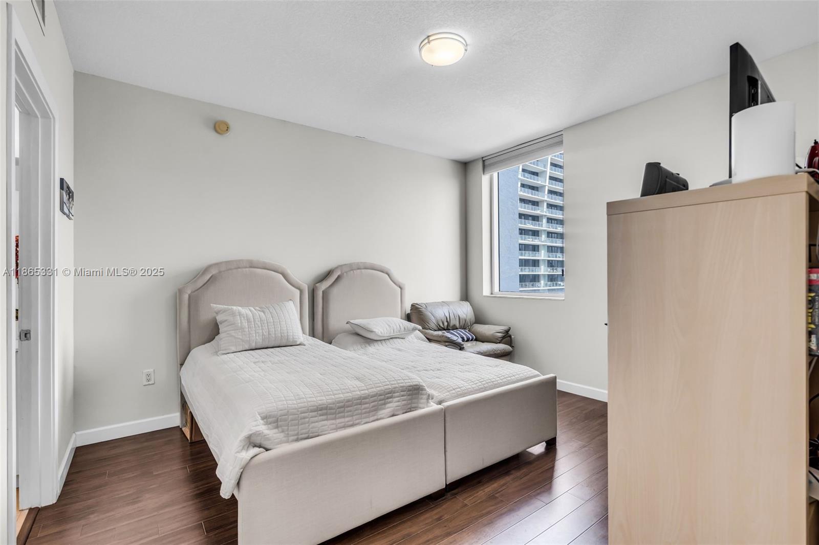1060 Brickell Ave # 3601