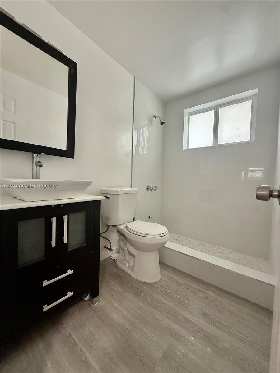 1231 Pennsylvania Ave # 5