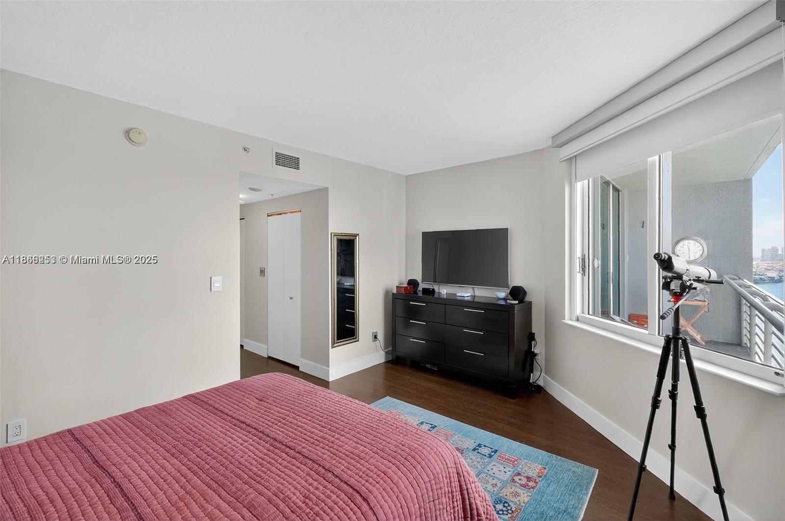 335 S Biscayne Blvd # 3501, Miami Unit: 3501