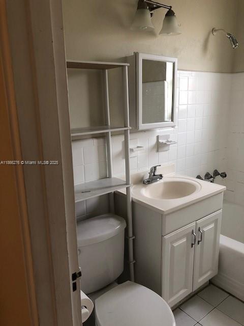 614 Santander Ave # 3