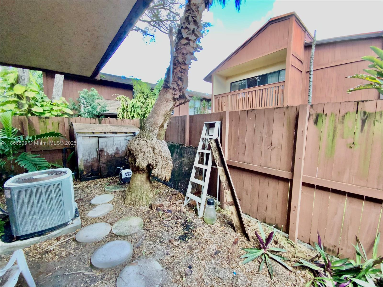 7024 SW 114th Pl # 52 Unit: A-52