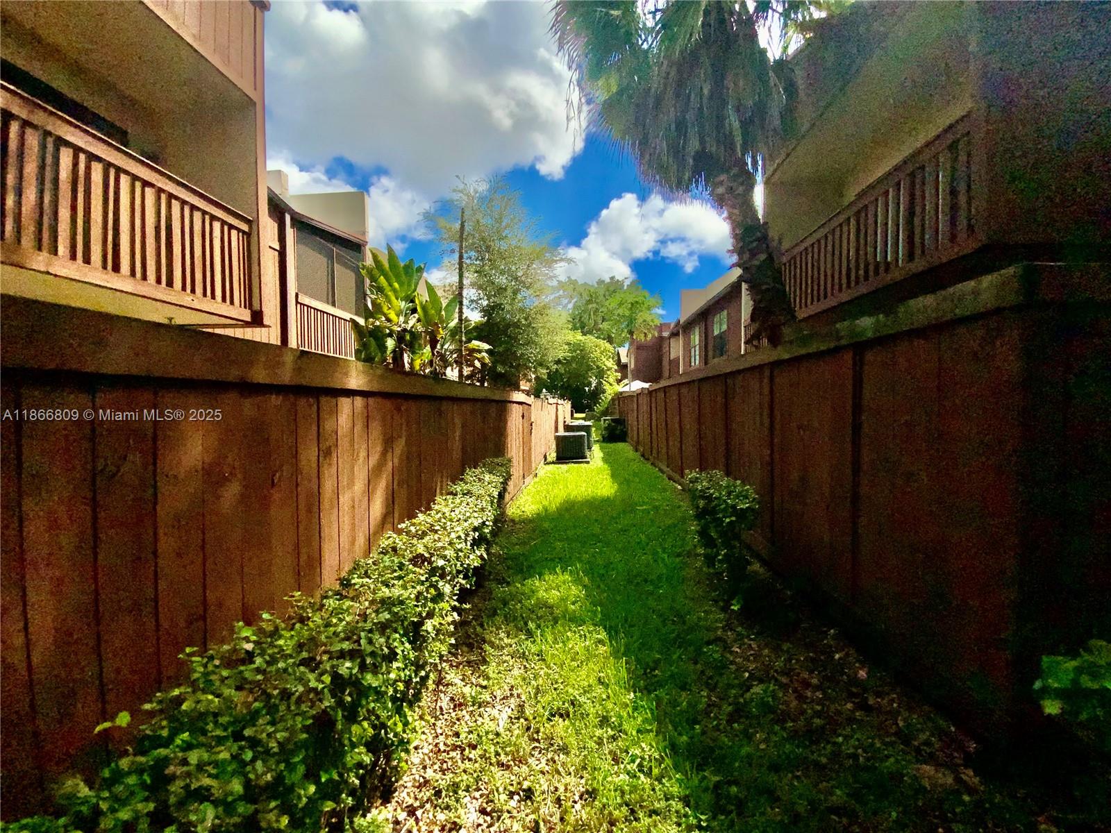 7024 SW 114th Pl # 52 Unit: A-52