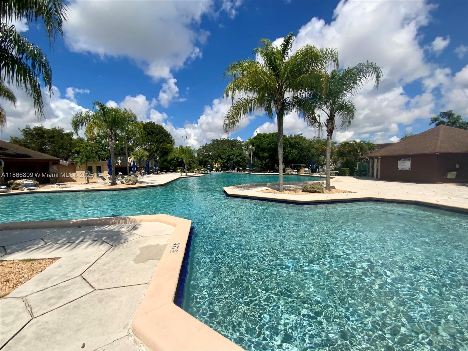 7024 SW 114th Pl # 52 Unit: A-52