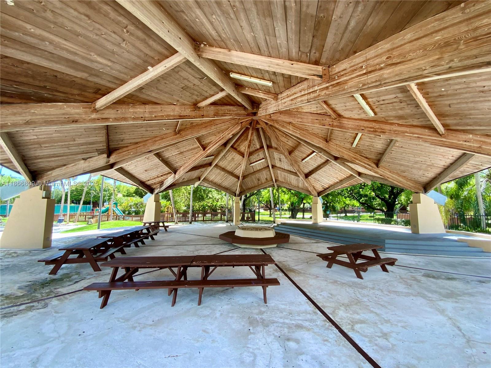 7024 SW 114th Pl # 52 Unit: A-52