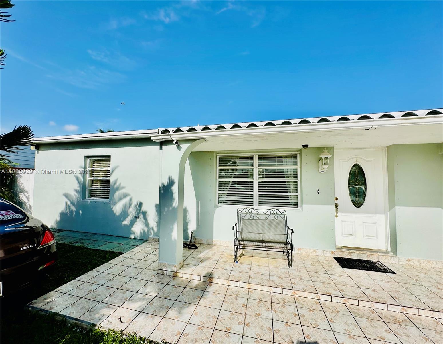 560 SW 71st Ct
