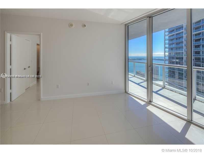 475 Brickell Ave # 2511