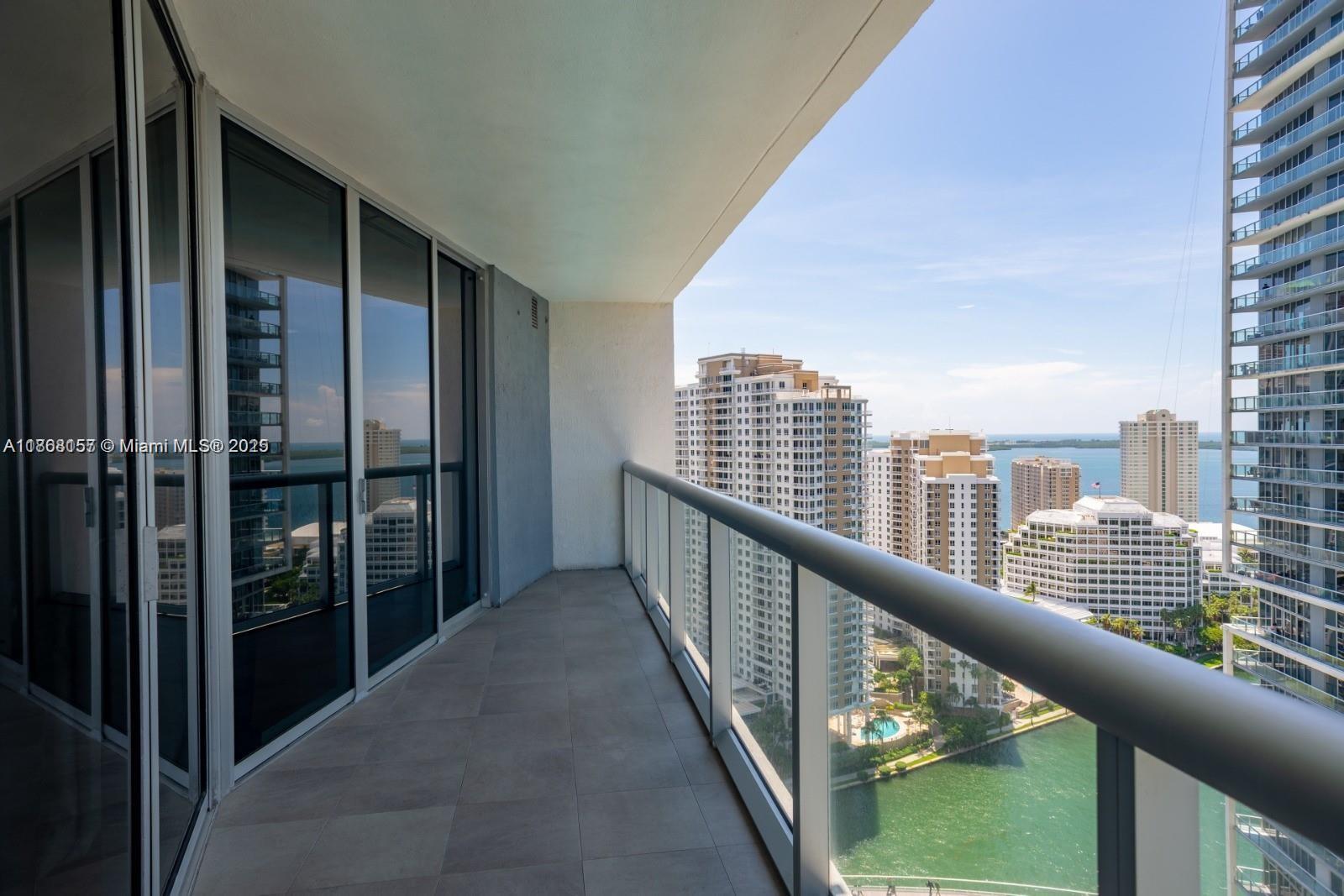 475 Brickell Ave # 2511
