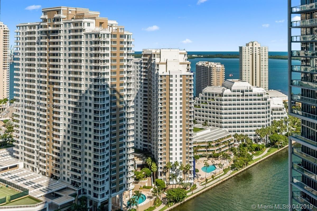 475 Brickell Ave # 2511