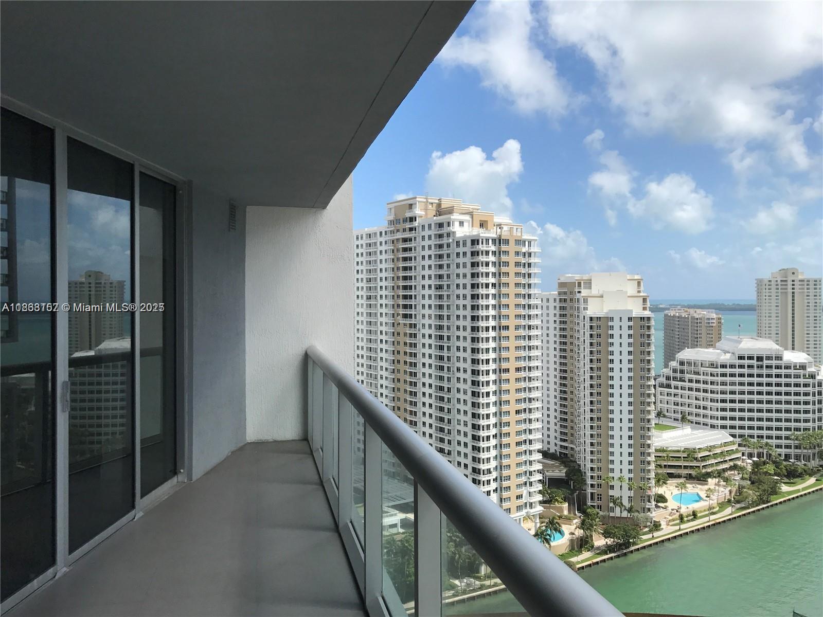 475 Brickell Ave # 2511