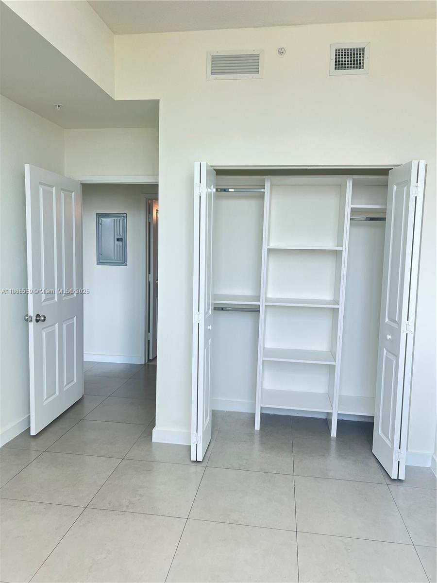 729 NW 2nd St # 1225