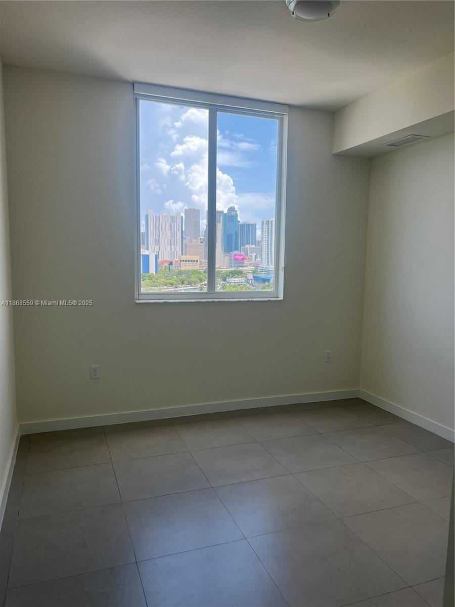 729 NW 2nd St # 1225