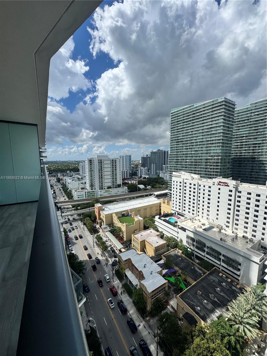 1300 S Miami Ave Unit: 1811