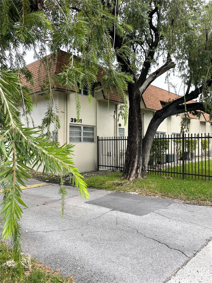 3901 SW 112th Ave # 46