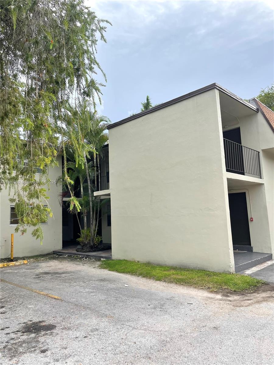 3901 SW 112th Ave # 46