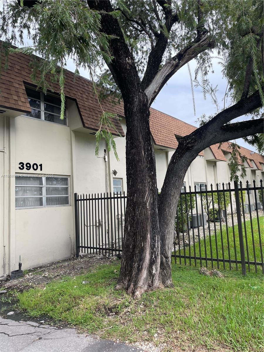 3901 SW 112th Ave # 46