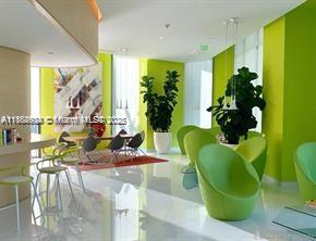 501 NE 31st St # 1404