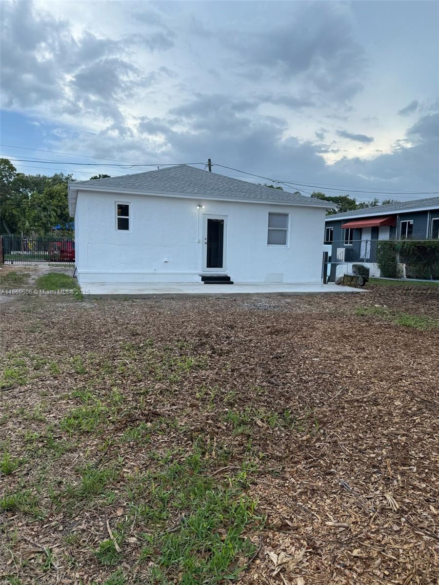 235 NW 53rd St