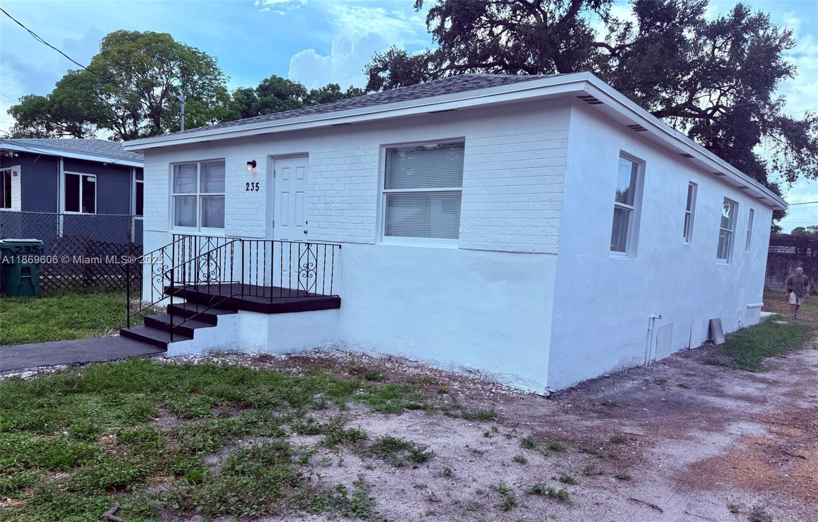 235 NW 53rd St