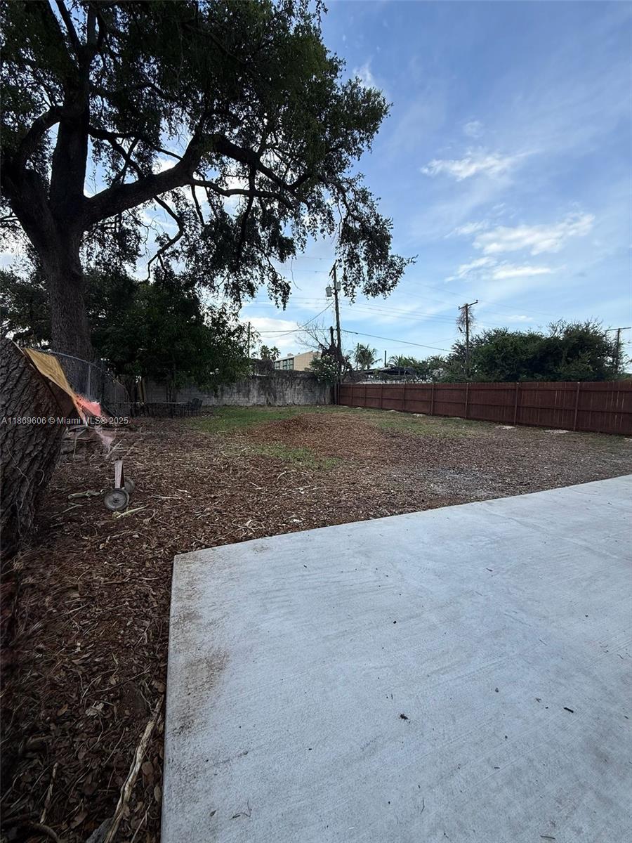 235 NW 53rd St