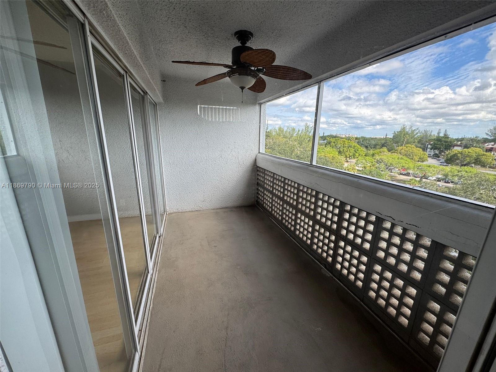 3301 Spanish Moss Ter # 604