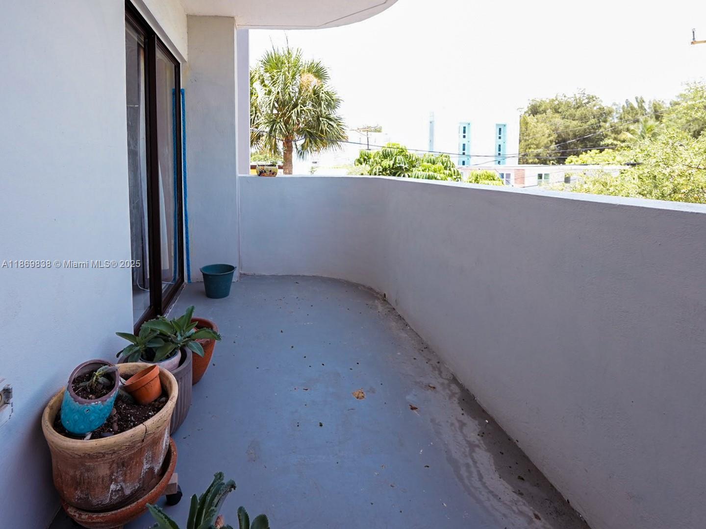 130 S Shore Dr # 3C