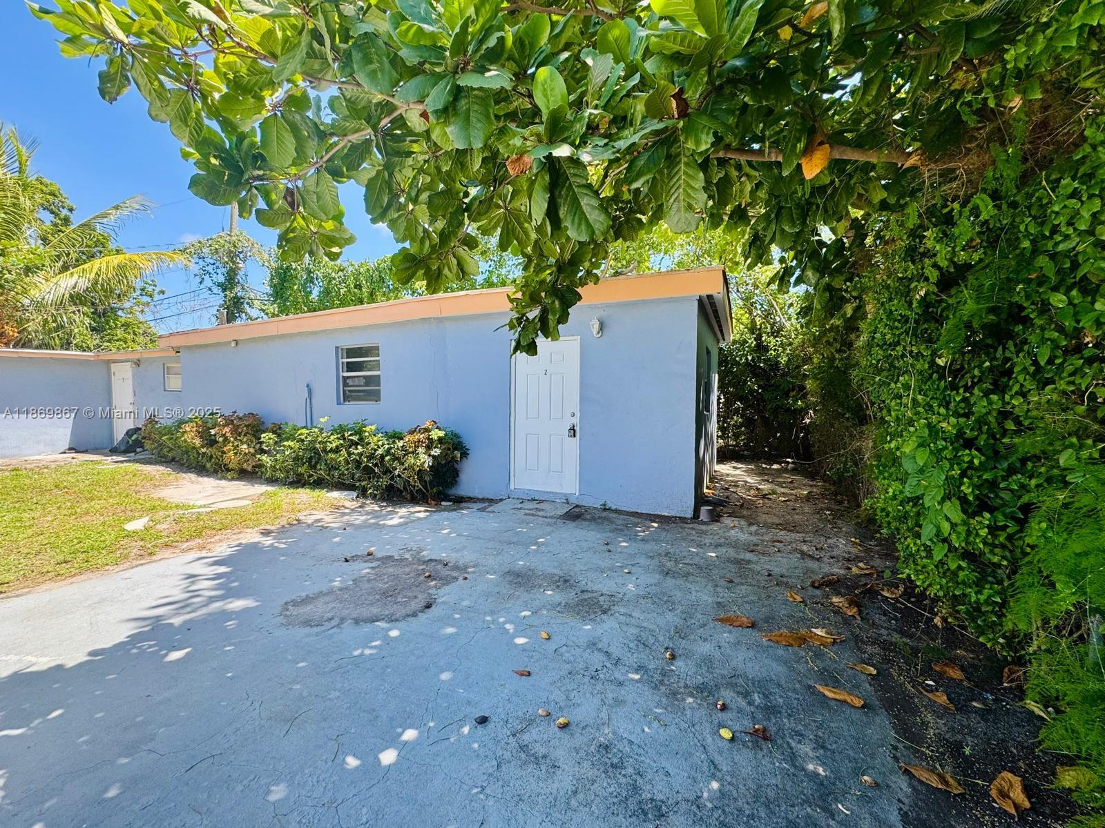 1060 NW 116th St # 2