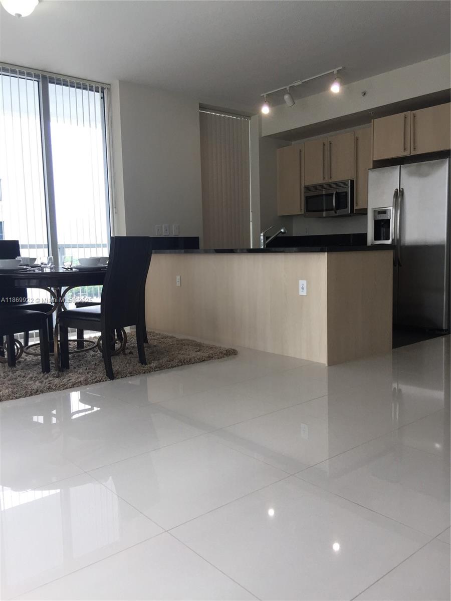 79 SW 12th St Unit: 1406-S