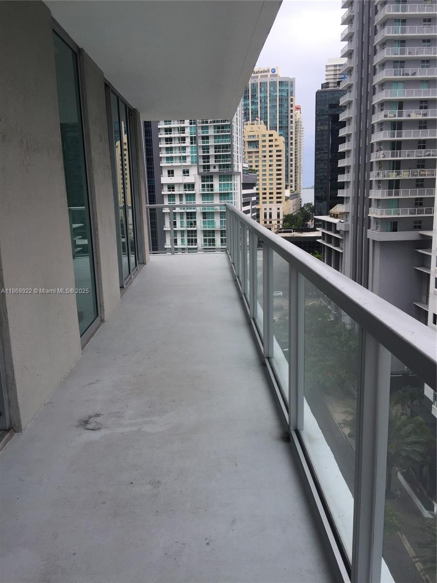 79 SW 12th St Unit: 1406-S