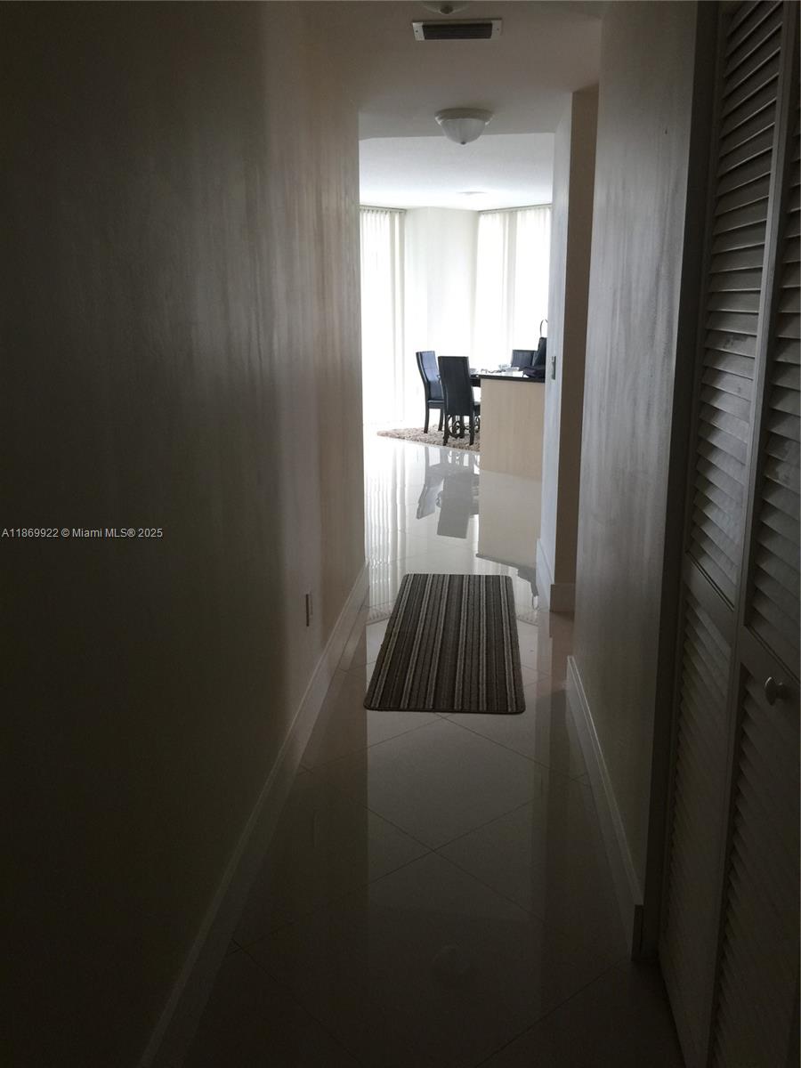 79 SW 12th St Unit: 1406-S