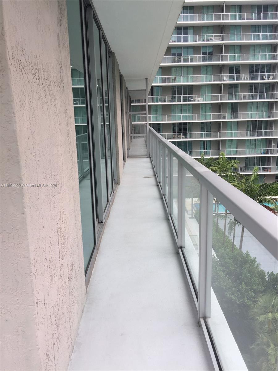 79 SW 12th St Unit: 1406-S