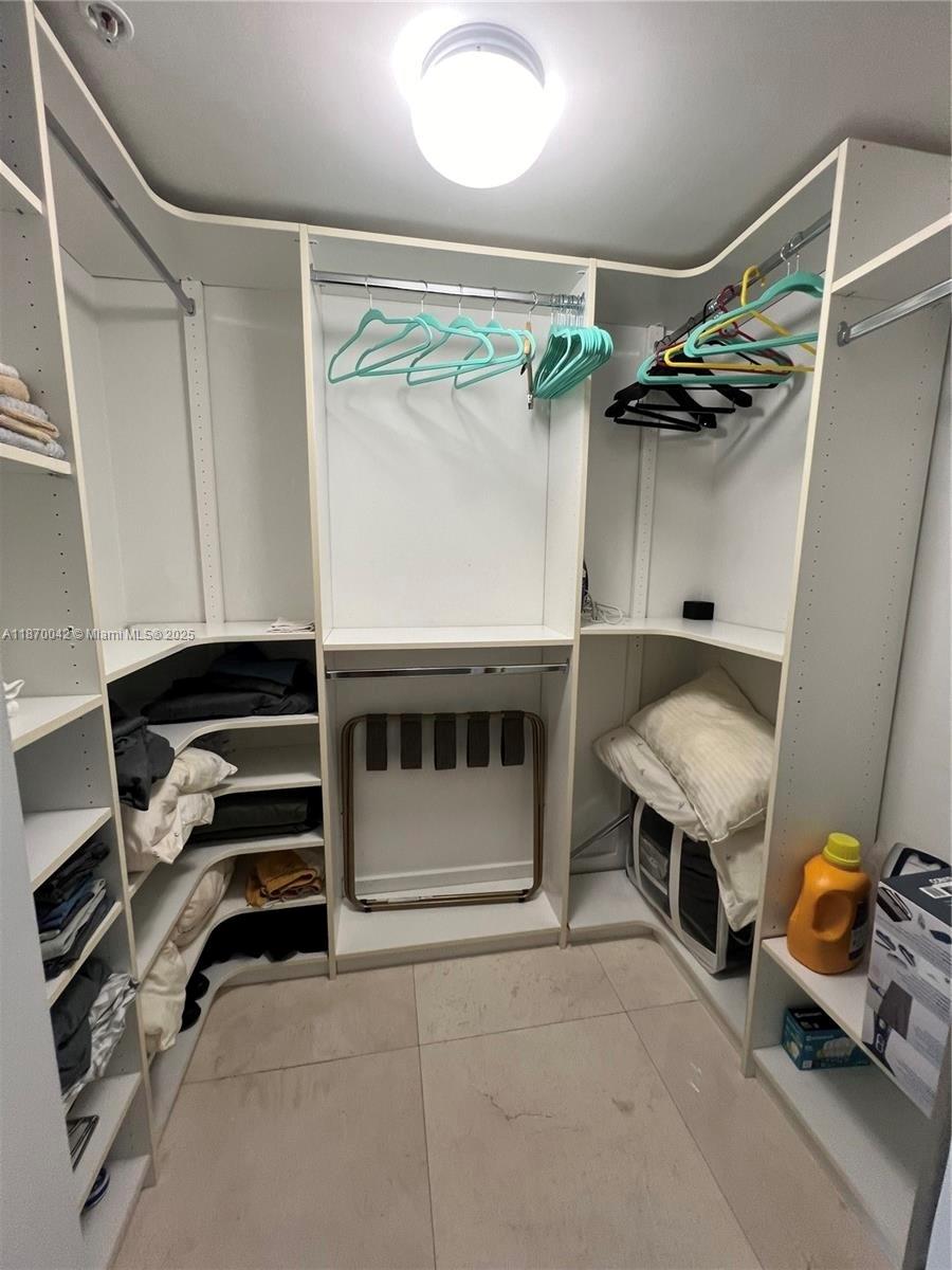 41 SE 5th St # 705
