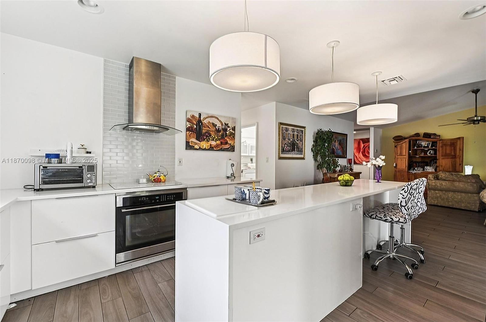 4314 Acacia Cir