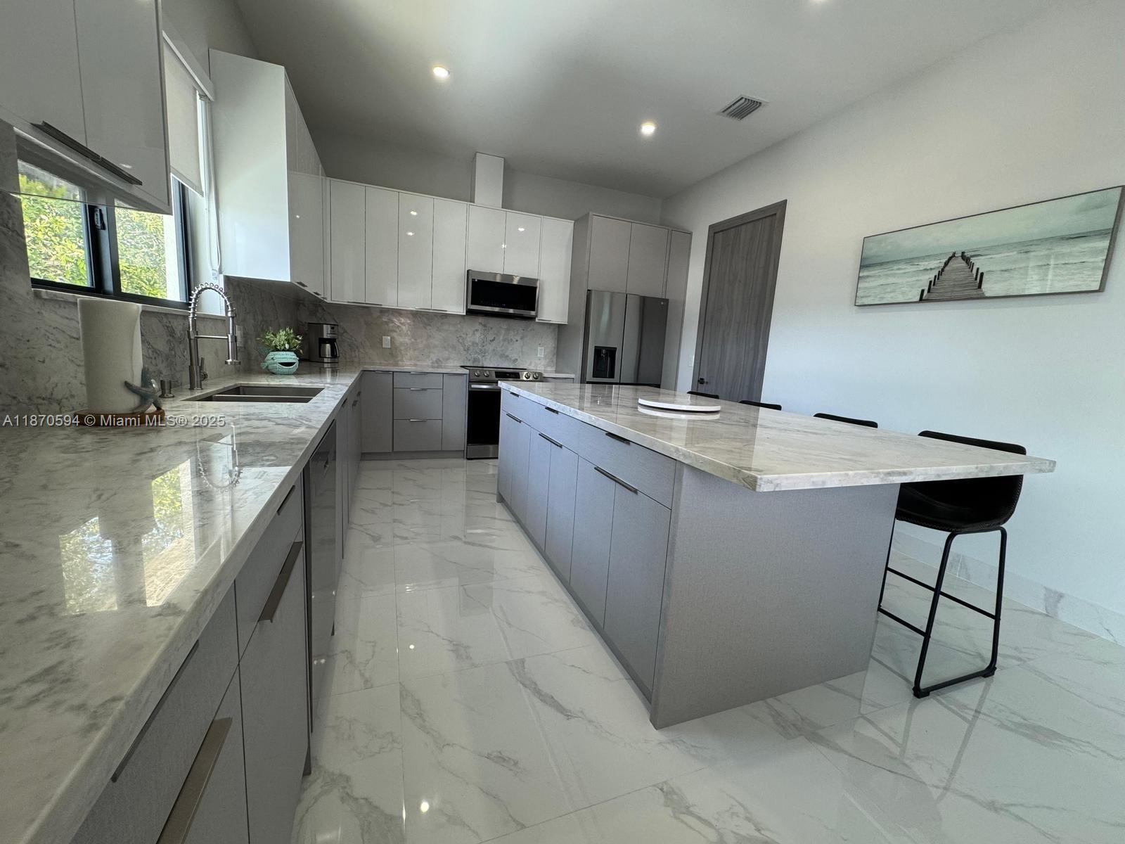 305 Loeb Ave # 1
