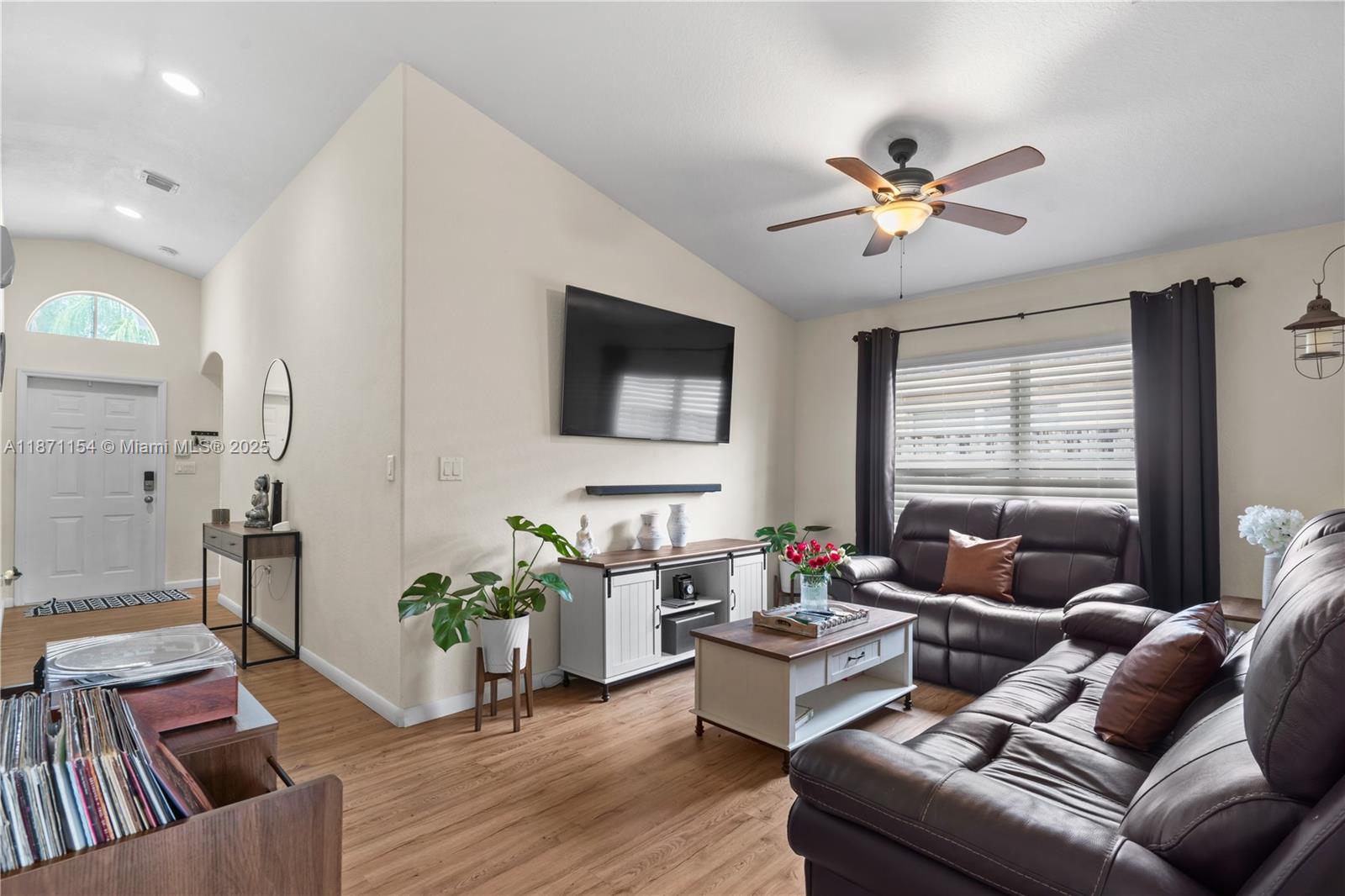 1912 SE 14th St, Homestead