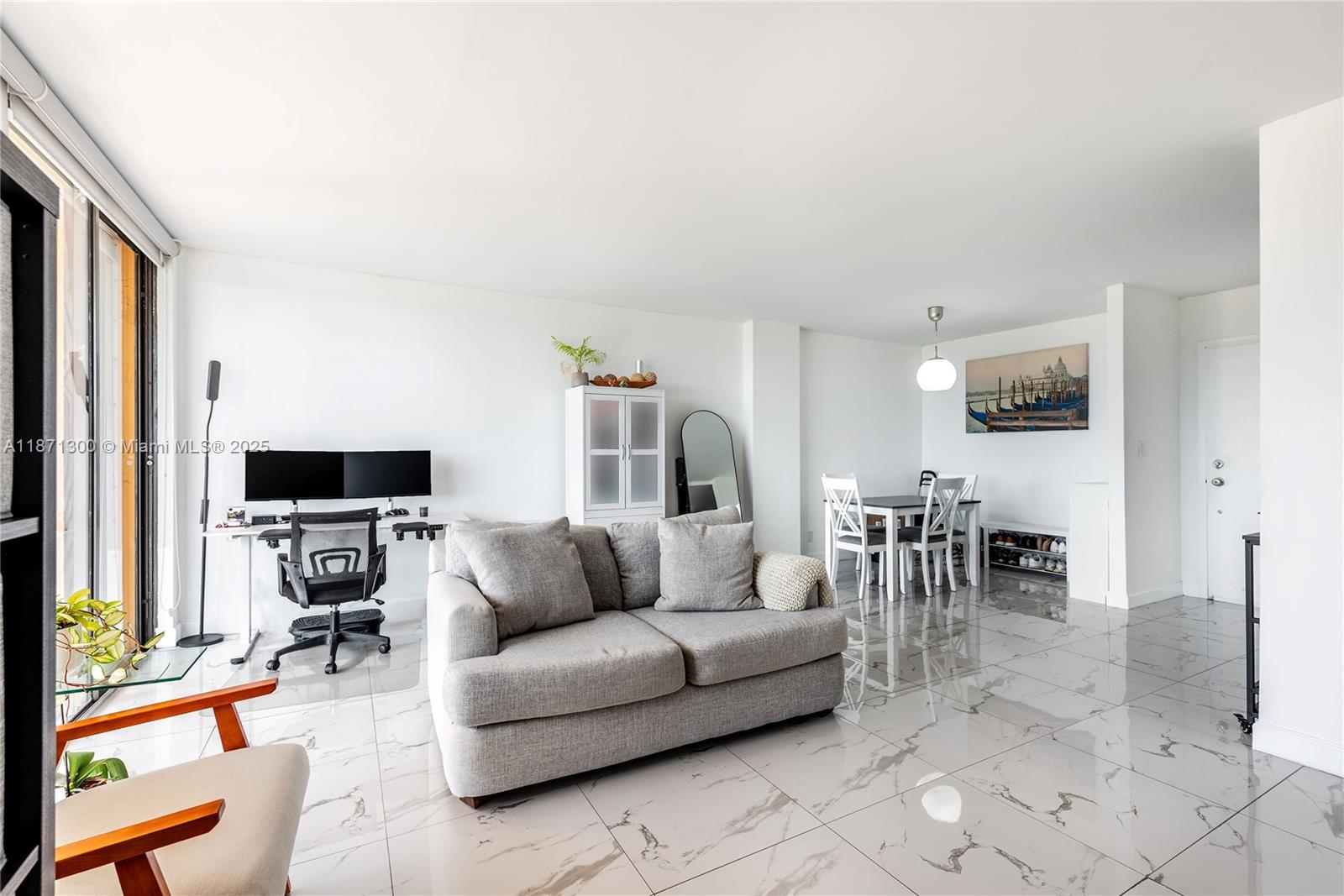 2450 NE 135th St # 607, North Miami Unit: 607