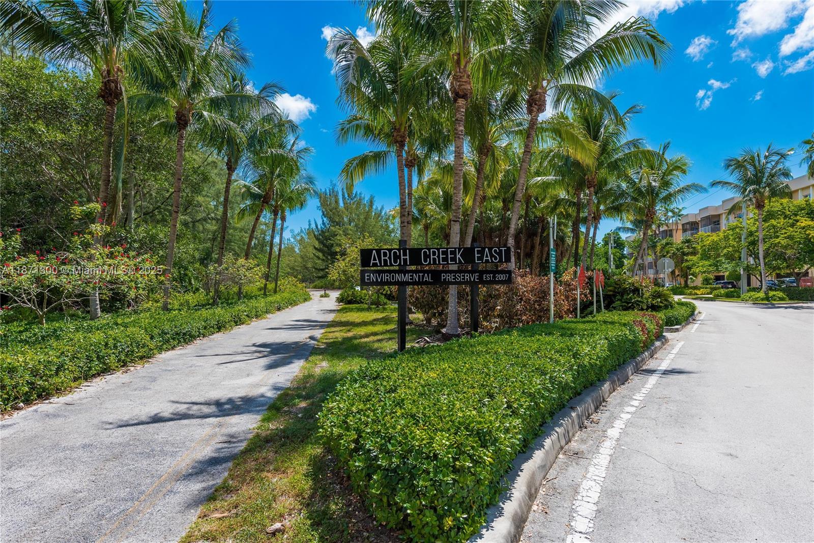 2450 NE 135th St # 607, North Miami Unit: 607