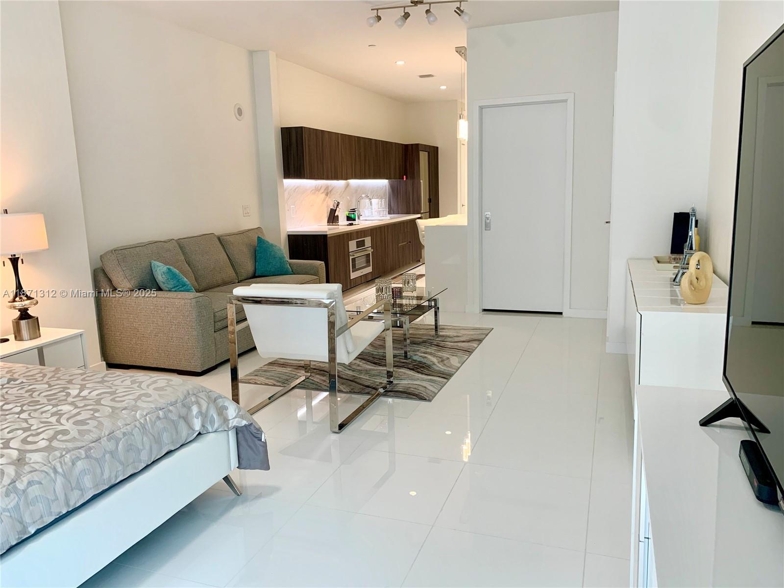 851 NE 1 Ave # 502