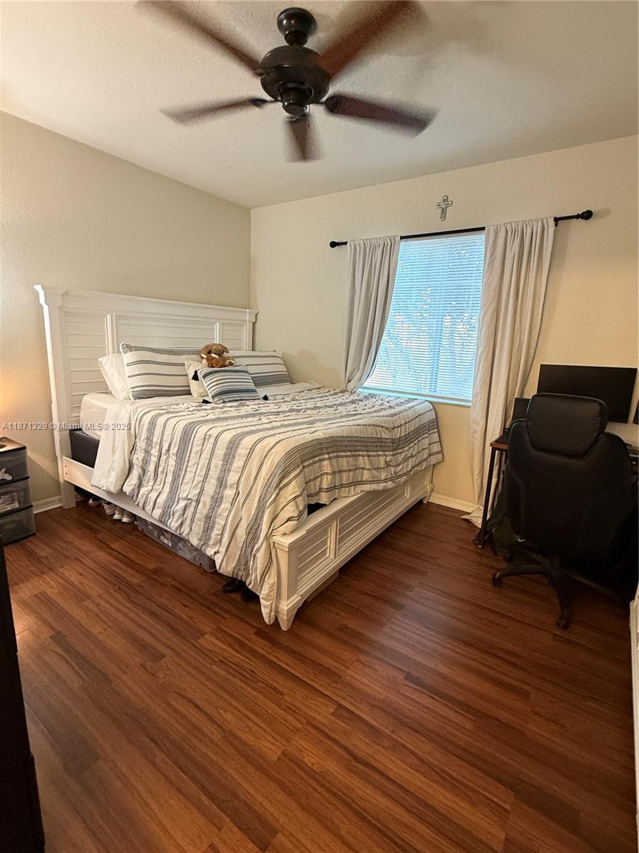 6466 Emerald Dunes Dr # 206
