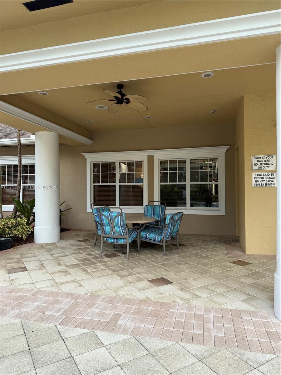 6466 Emerald Dunes Dr # 206
