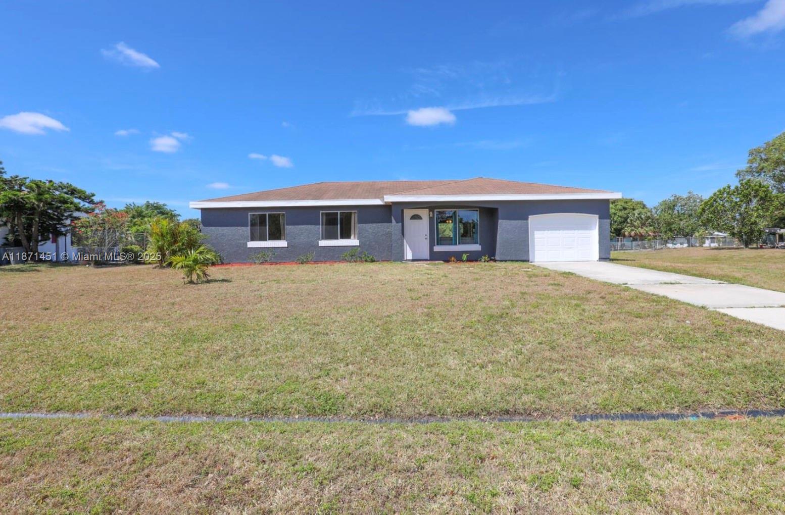 250 SW Homeland Rd, Port St. Lucie
