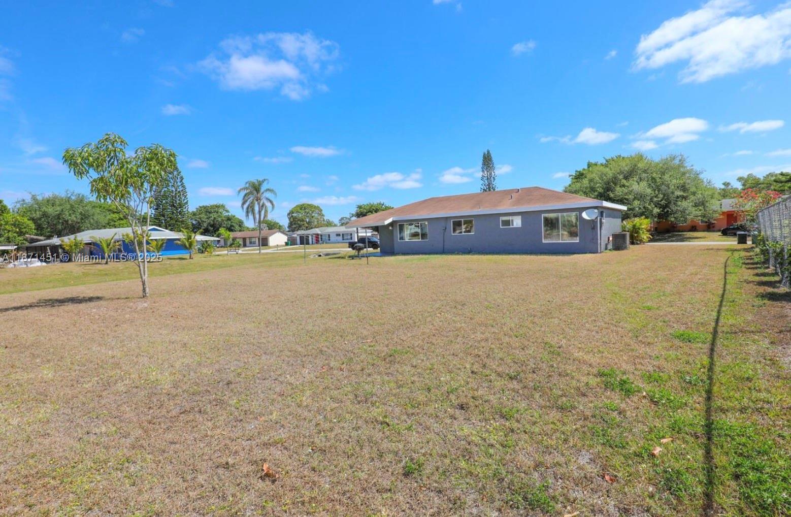 250 SW Homeland Rd, Port St. Lucie