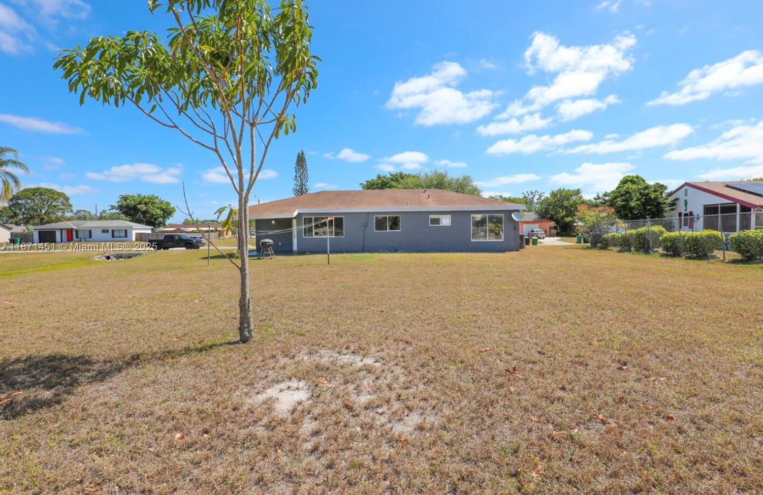250 SW Homeland Rd, Port St. Lucie