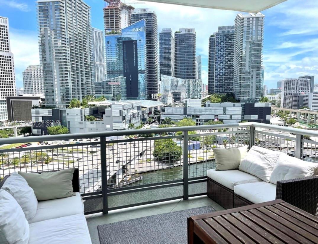 350 S Miami Ave Unit: 1808