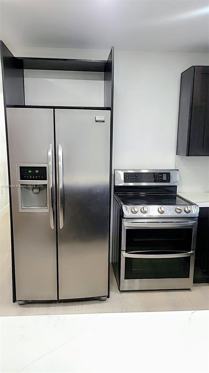 2310 NW 103rd St Unit: Front