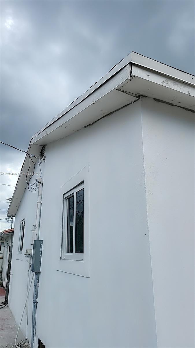 2310 NW 103rd St Unit: Front