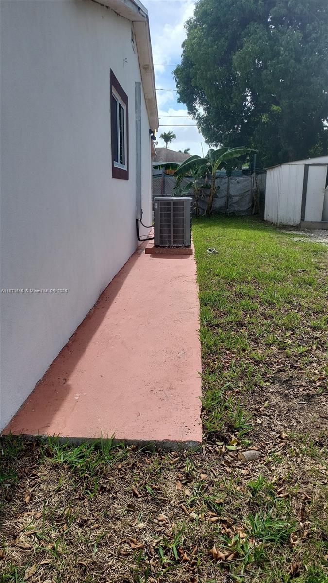 2310 NW 103rd St Unit: Front