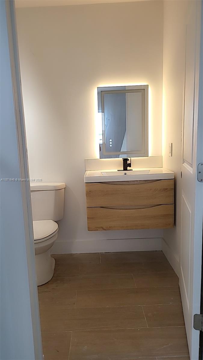 2310 NW 103rd St Unit: Front