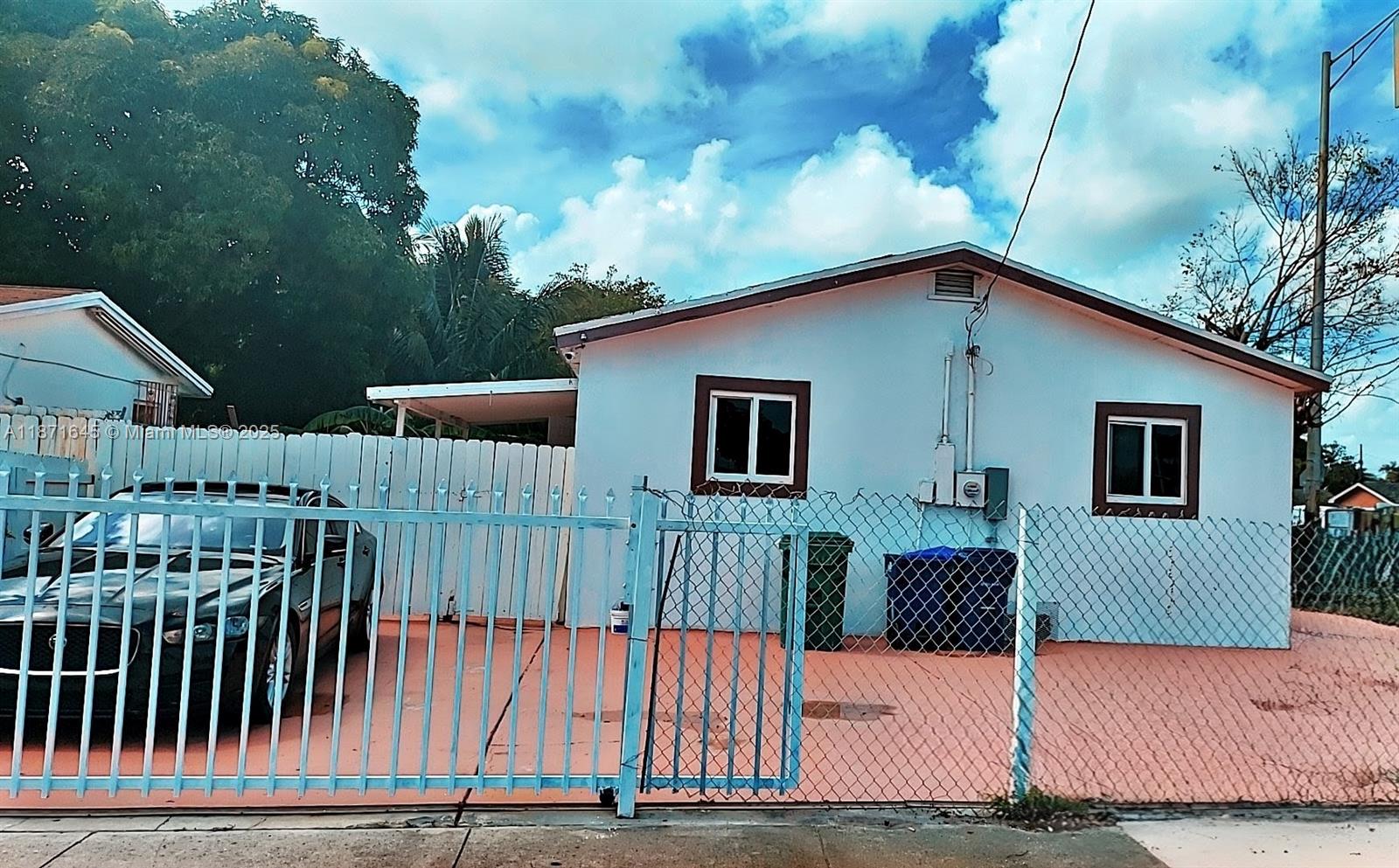 2310 NW 103rd St Unit: Front